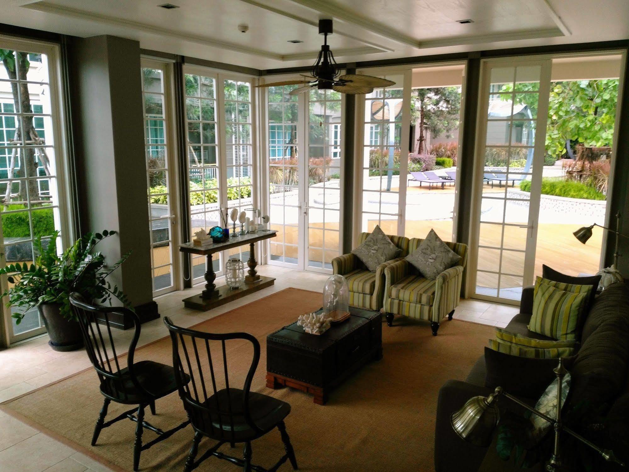 Autumn Hua Hin - The Sunset Room Buitenkant foto